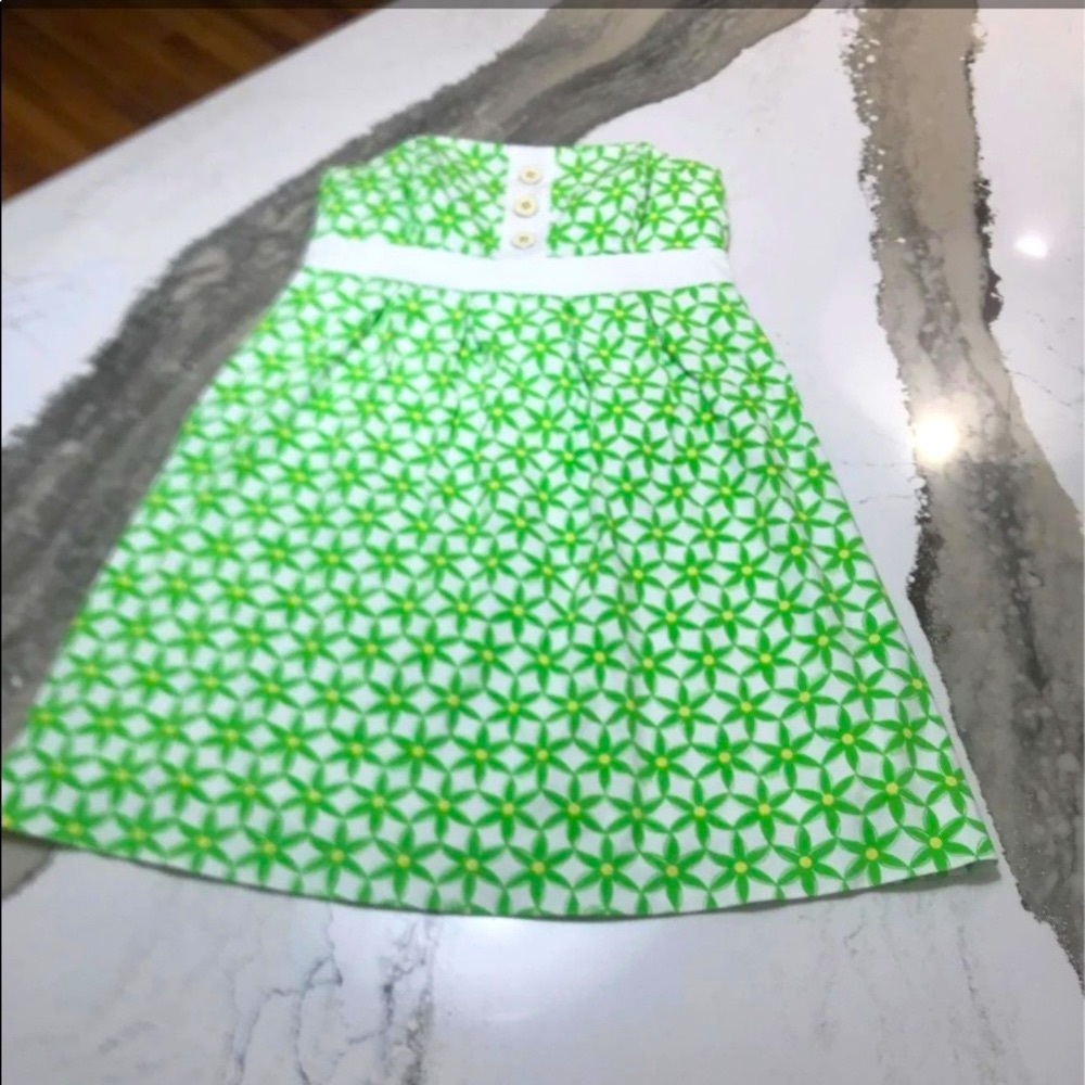 EUC size 8 Strapless Lilly Pulitzer Dress